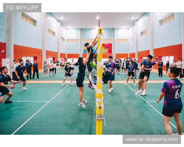 国际羽毛球协会在青训中推广家校联动与成长档案管理制度，羽毛球协会视频介绍